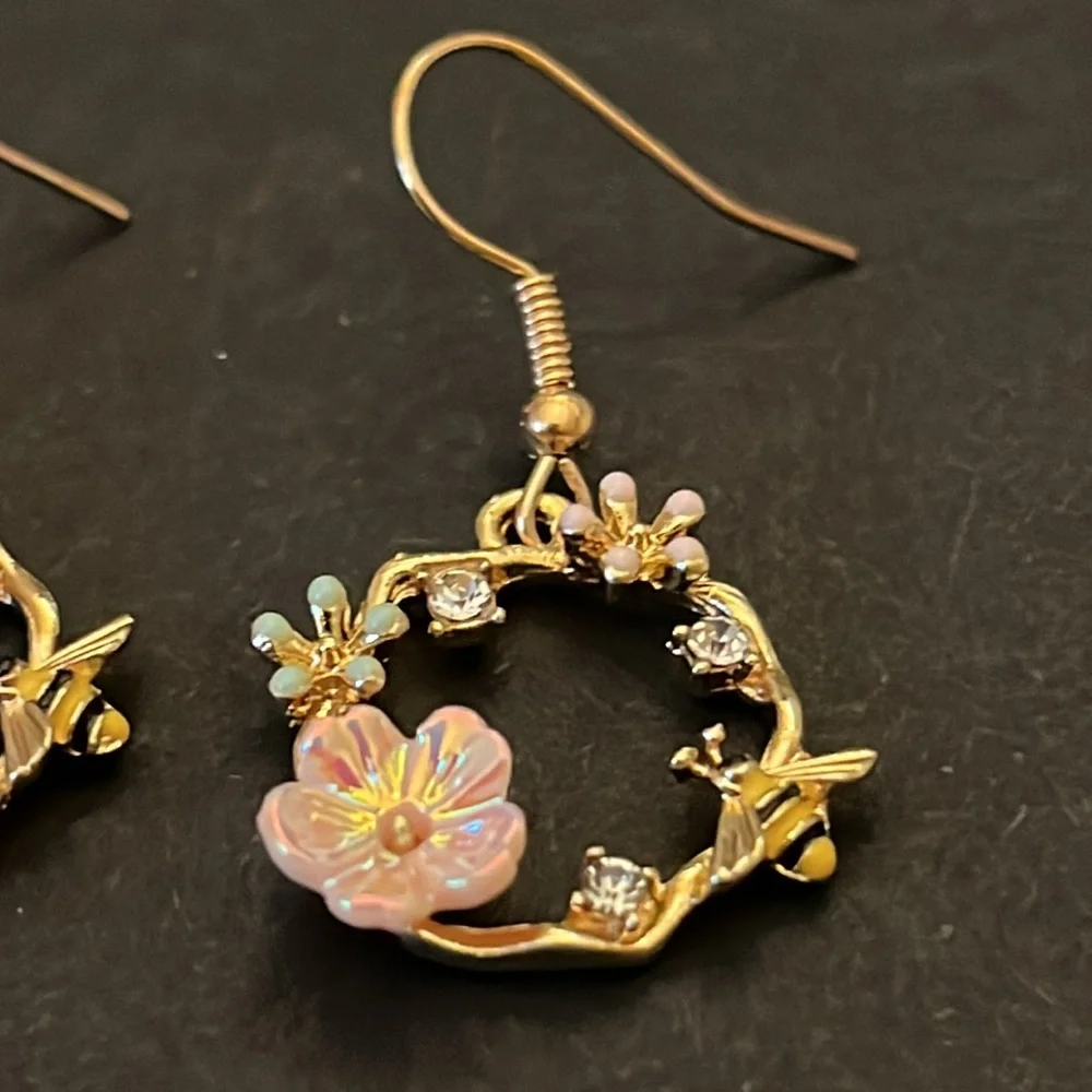 Bee Flower Drop Earrings